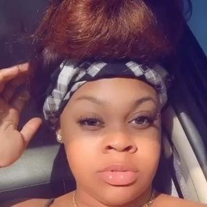 Meet your Posher, Vee